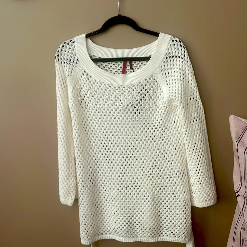 Love Scarlett Open Weave Pullover. Accented with Pearls Across Bodice. Pretty.